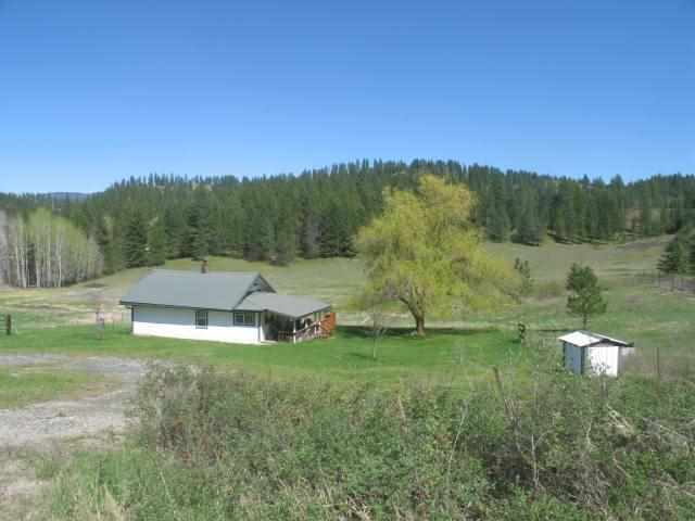 photo 1 of 22918 N Day Mount Spokane Rd, Chattaroy, WA 99003