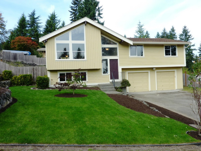 photo 1 of 6717 Twin Hills Ct W, University Place WA 98467