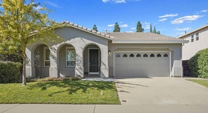 photo 1 of 9563 Highland Park Dr, Roseville, CA 95678