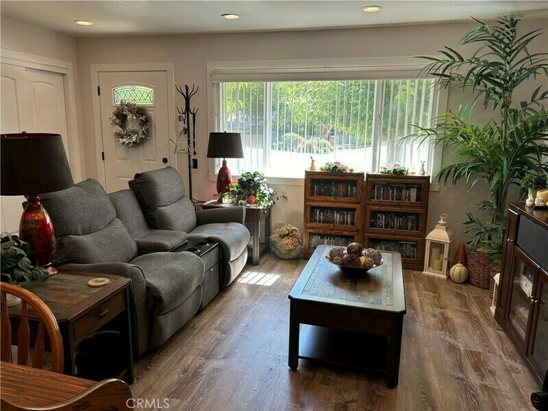 Photo #1