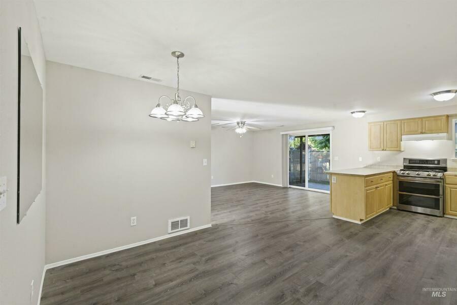 Photo #4