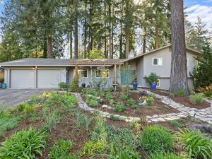 photo 1 of 1386 SE 37th Ave, Hillsboro, OR 97123