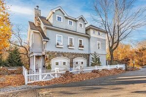 photo 1 of 10 Risley Rd, Marblehead, MA 01945