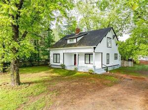 photo 1 of 5375 Clarks Bridge Rd, Gainesville, GA 30506