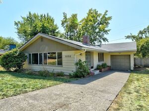 photo 1 of 3050 Kincaid St, Eugene, OR 97405