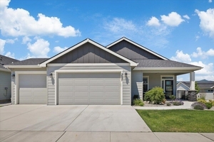 photo 1 of 2697 N Allenby Ln, Liberty Lake, WA 99019
