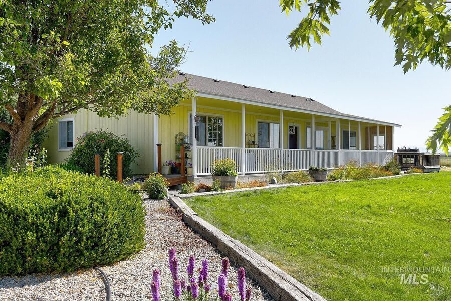 photo 1 of 9177 Brill Rd, Emmett, ID 83617