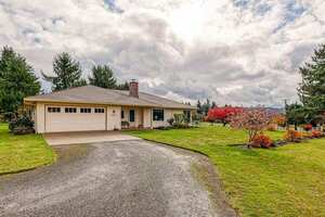 photo 1 of 21200 S Ridge Rd, Oregon City, OR 97045