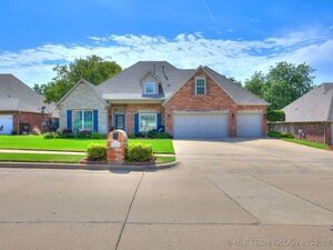 photo 1 of 604 S  71st St, Broken Arrow, OK 74014