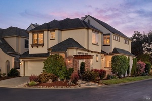 photo 1 of 2 Wedgewood Ct, Petaluma, CA 94954