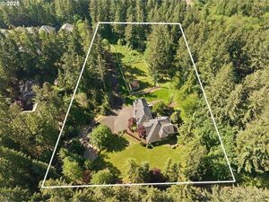 photo 1 of 16590 SW High Hill Ln, Beaverton, OR 97007