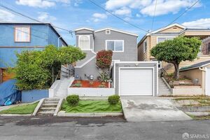 photo 1 of 6672 Brann St, Oakland, CA 94605