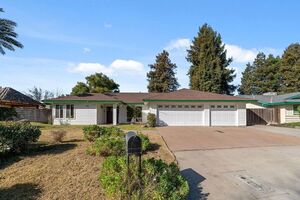 photo 1 of 402 Mainberry Dr, Madera, CA 93637