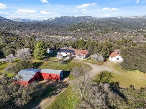 photo 1 of 44800 Ahwahnee Acres Rd, Ahwahnee, CA 93601
