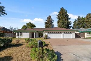photo 1 of 402 Mainberry Dr, Madera, CA 93637