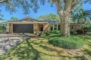 photo 1 of 936 High View Dr, Palm Harbor, FL 34683