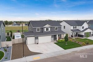 photo 1 of 815 Knowledge St, Middleton, ID 83644