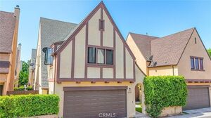 photo 1 of 9269 N Tobias Ave, Panorama City, CA 91402