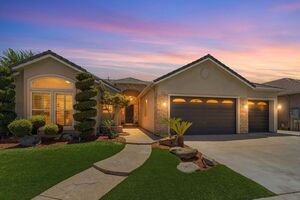 photo 1 of 6105 W Los Altos Ave, Fresno, CA 93722
