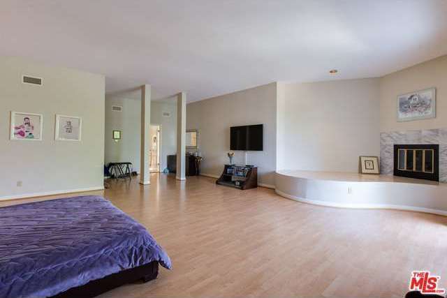 Photo #4