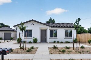 photo 1 of 2343-2347 N Arthur Ave, Fresno, CA 93705