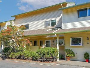 photo 1 of 623 N Hayden Bay Dr, Portland, OR 97217