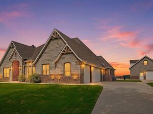 photo 1 of 318 Arapahoe Rdg, Weatherford, TX 76087