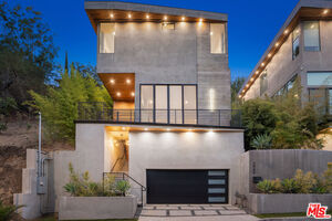photo 1 of 3949 N Glenalbyn Dr, Los Angeles, CA 90065