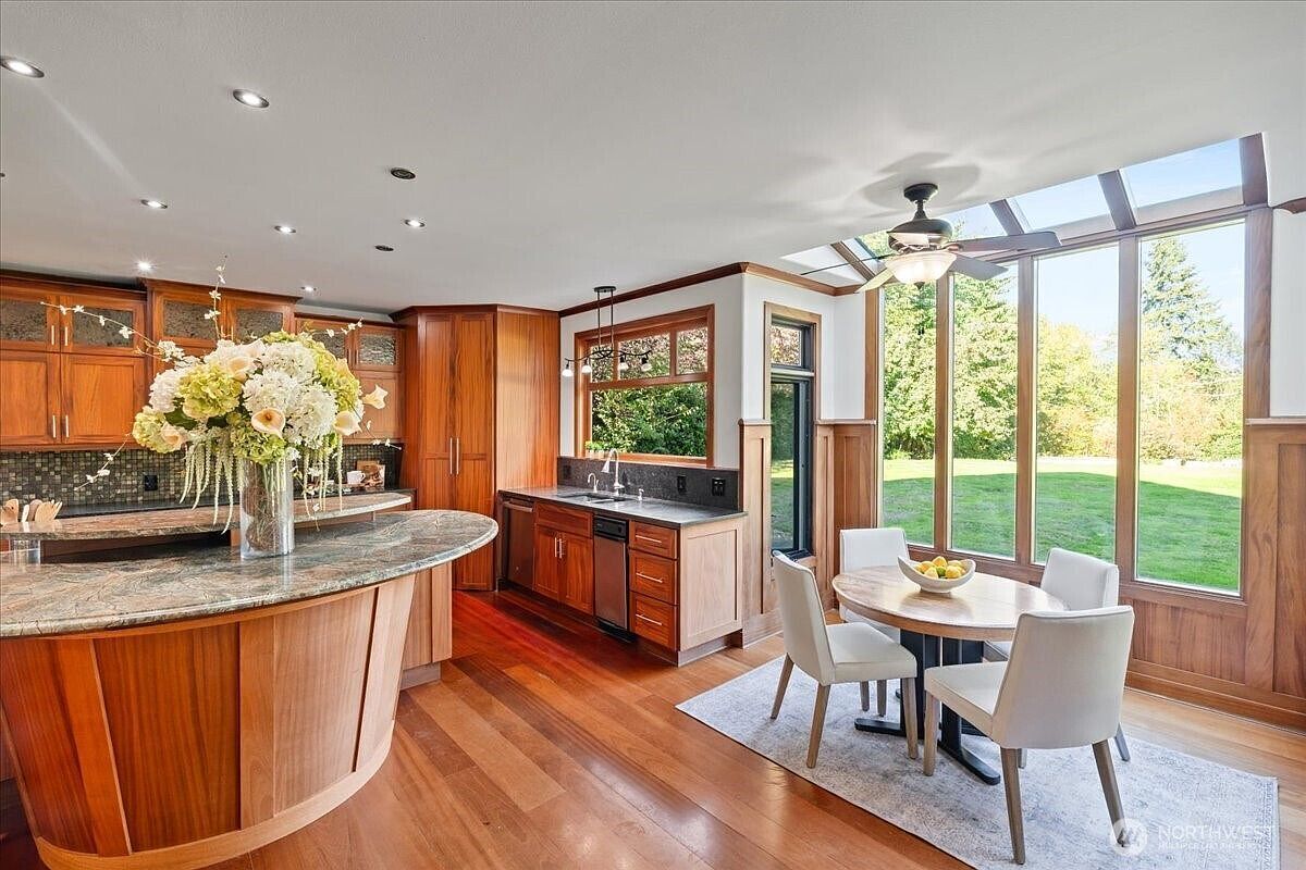 Photo #5