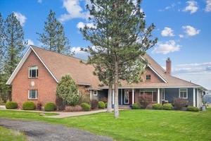 photo 1 of 305 W Viewmont Ln, Spokane, WA 99224