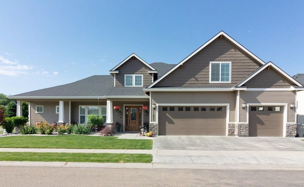 Photo #1