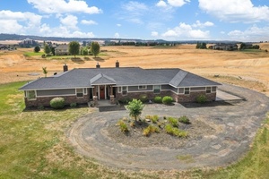photo 1 of 10621 E Peone Landing Lane, Mead, WA 99021